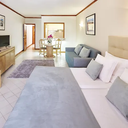 Luna Clube Oceano 3* البوفيرا