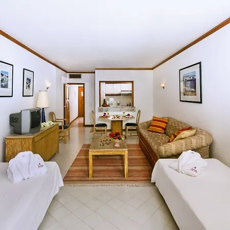 Luna Clube Oceano 3* البوفيرا