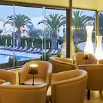 Aparthotel Luna Clube Oceano 3*