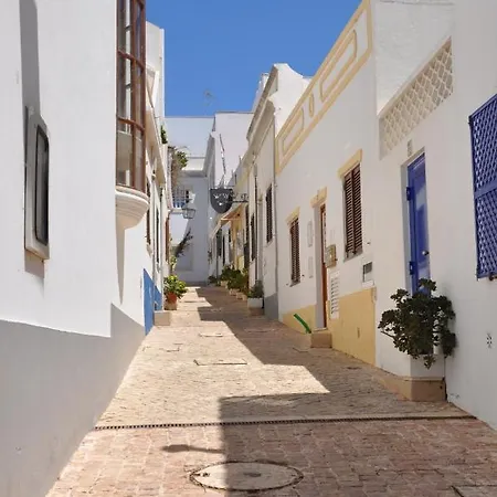 Luna Clube Oceano Αλμπουφέιρα