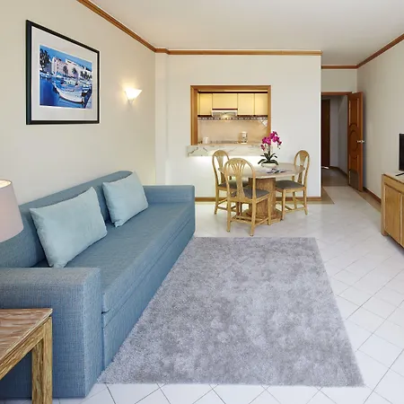 Aparthotel Luna Clube Oceano 3*