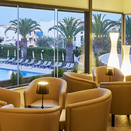 Aparthotel Luna Clube Oceano 3*