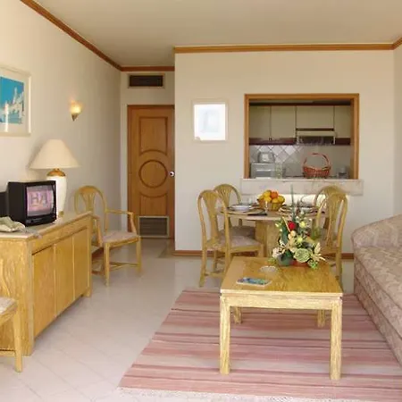 Luna Clube Oceano Албуфейра